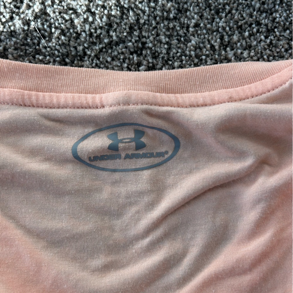 Under Armour top - Picture 2 of 6